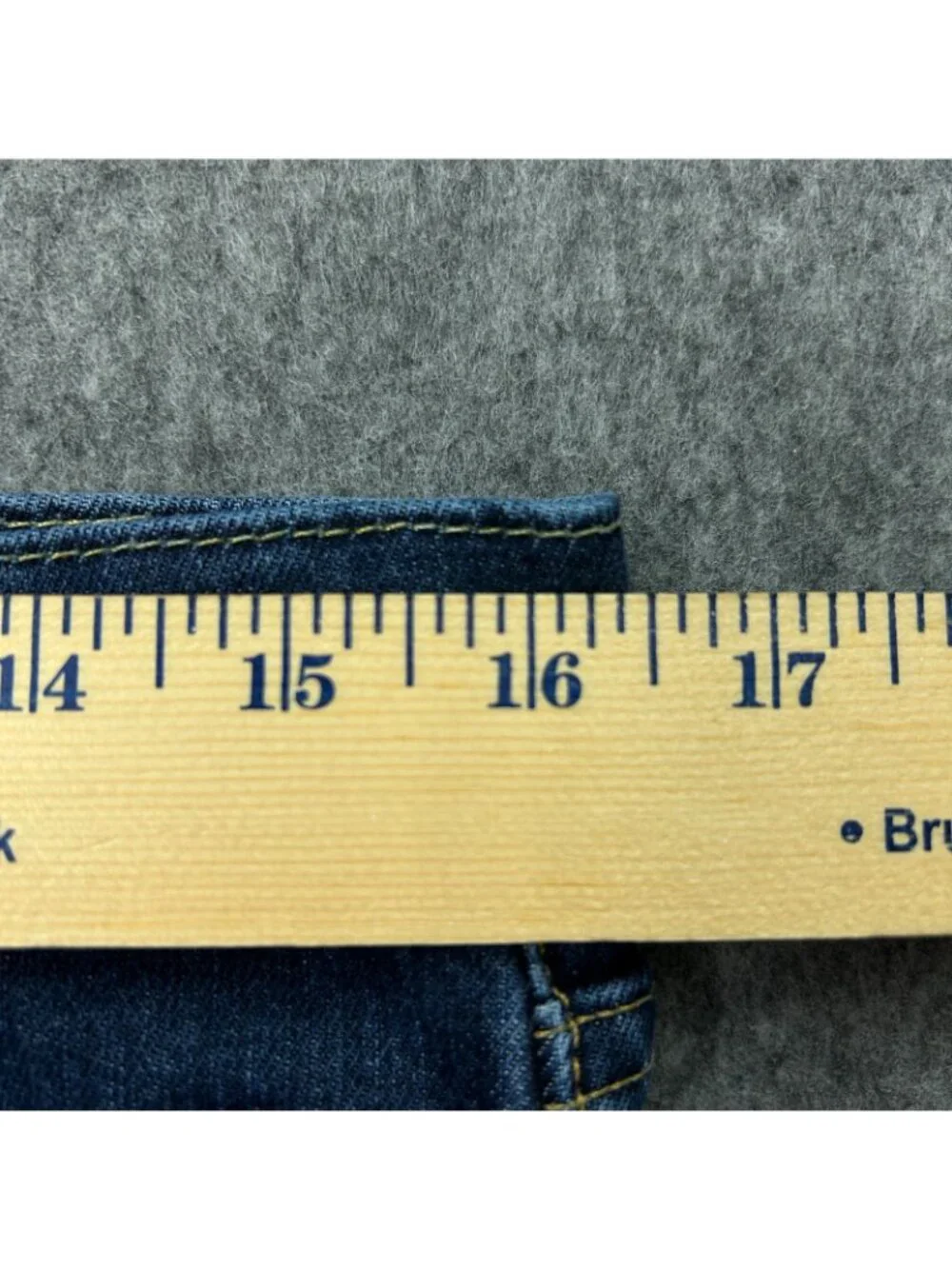Levi's 511 Slim Fit Jeans Men's Size 34 X 32 Medium Wash Denim